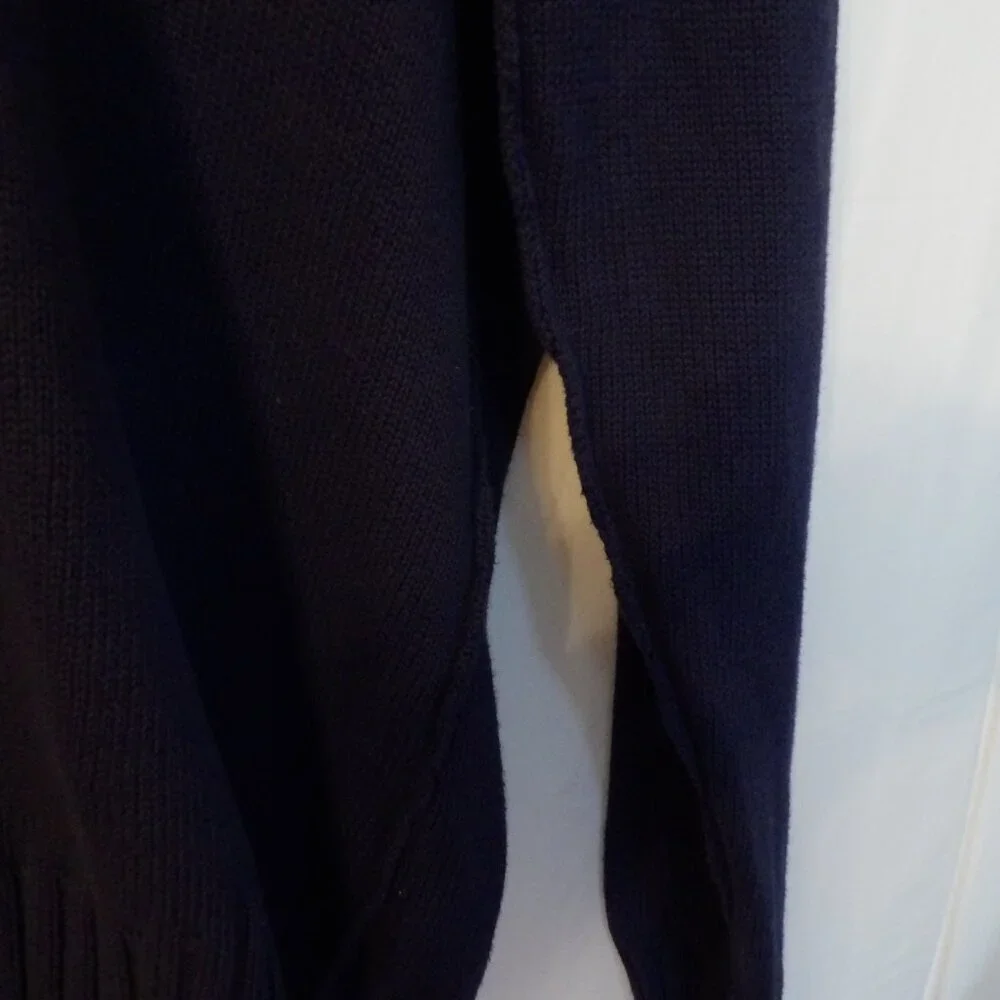 Womans Blue sweater, by Natural Reflections, Long sleeve, V neck, ribbed cuffs - Picture 5 of 9
